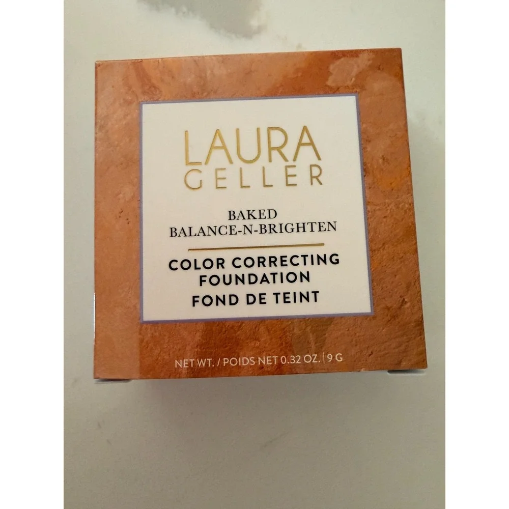Laura Geller Baked Balance N Brighten Color Correcting Foundation Fair